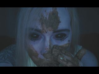 SweetBettyParlour.19.09.22   Blue spirit make my room stinky