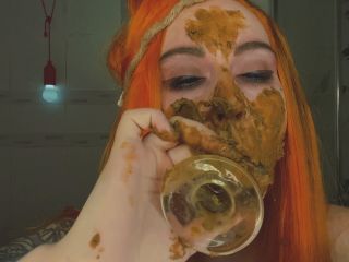 SweetBettyParlour.20.06.26   Scat plug for mouth or ass