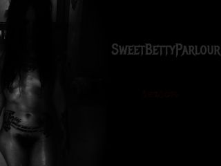 SweetBettyParlour.20.12.26   The incident with dirty diapers!