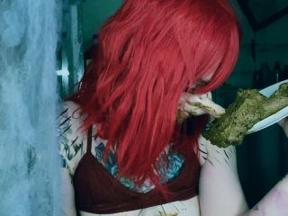 SweetBettyParlour.21.10.18   Rhino disguises itself with shit