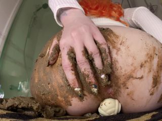 SweetBettyParlour.21.01.25   Redhead and Butt Surprise