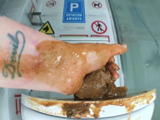 SweetBettyParlour.21.04.18   Scat Heavy Weapon