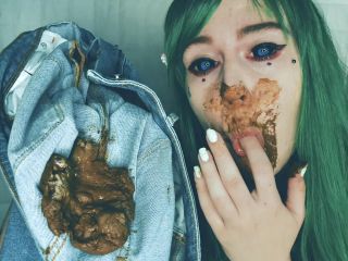 SweetBettyParlour.20.04.13   FREAKY scat panty pooping play