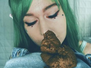 SweetBettyParlour.20.04.13   FREAKY scat panty pooping play