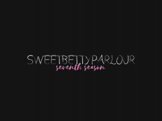 SweetBettyParlour.19.10.01   SCAT girl eats boyfriendБ─≥s SHIT I