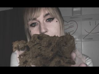 SweetBettyParlour.20.05.11   Scat camo for an old T shirt