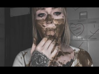 SweetBettyParlour.20.05.11   Scat camo for an old T shirt