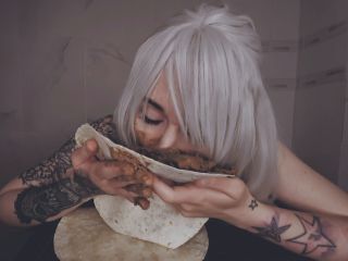 SweetBettyParlour.19.06.05   She wants to FEED me her SHITTY!