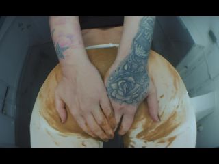 SweetBettyParlour.20.10.24   MommyБ─≥s Poop Scented Pantyhose