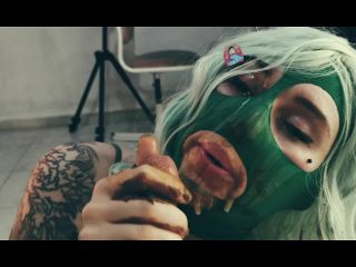 SweetBettyParlour.19.10.05   If you get crap IБ─≥ll clean II