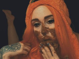 SweetBettyParlour.19.12.08   The natural warmth of fresh shit