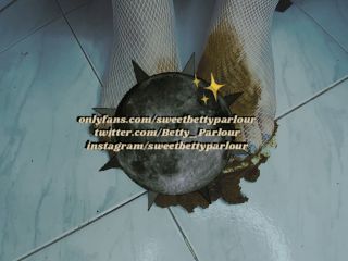 SweetBettyParlour.20.07.27   Dirty feet in fragrant stockings