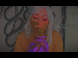 SweetBettyParlour.20.12.28   SuckinБ─≥ Shitty Anal Plug