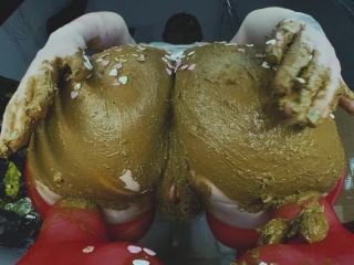 SweetBettyParlour.20.07.19   strange noise in scat clip