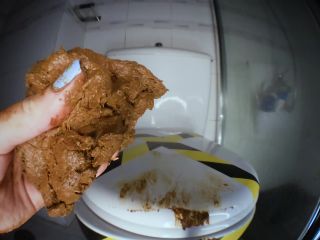 SweetBettyParlour.20.01.21   King size female monster  poop