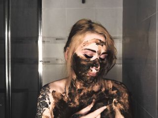 SweetBettyParlour.19.08.17   True scat angel sweet betty