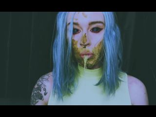 SweetBettyParlour.20.04.12   This is Spooky Scat Wife Betty