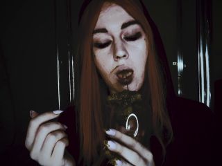 SweetBettyParlour.20.07.31   OMG! Do angels make scat show