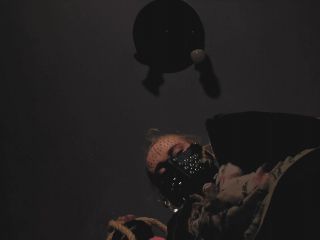 SweetBettyParlour.19.12.22   Spicy soup vs yellow tights