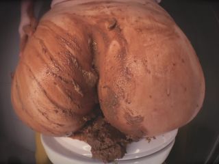 SweetBettyParlour.19.12.22   Spicy soup vs yellow tights