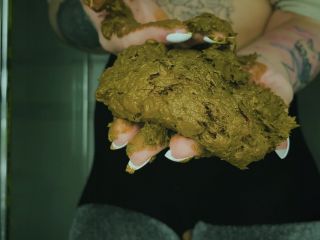 SweetBettyParlour.21.02.02   Surreal Babe and Fetish Scat Play