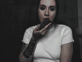 SweetBettyParlour.19.05.23   Real devil gold! From the ass