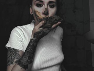 SweetBettyParlour.19.05.23   Real devil gold! From the ass