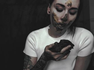 SweetBettyParlour.19.05.23   Real devil gold! From the ass