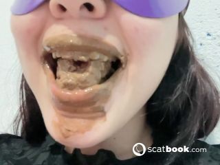 Defequei na boca do meu sub