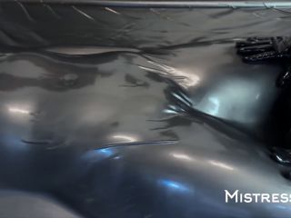 Mistressae and Shannon Huxley the Vac Bed by Mistress Ae Short H